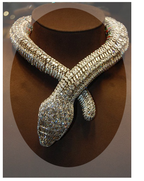 Maria felix crocodile necklace Clearance