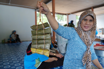 Kelupis untuk acara makan tahun Kelupis untuk acara makan tahun