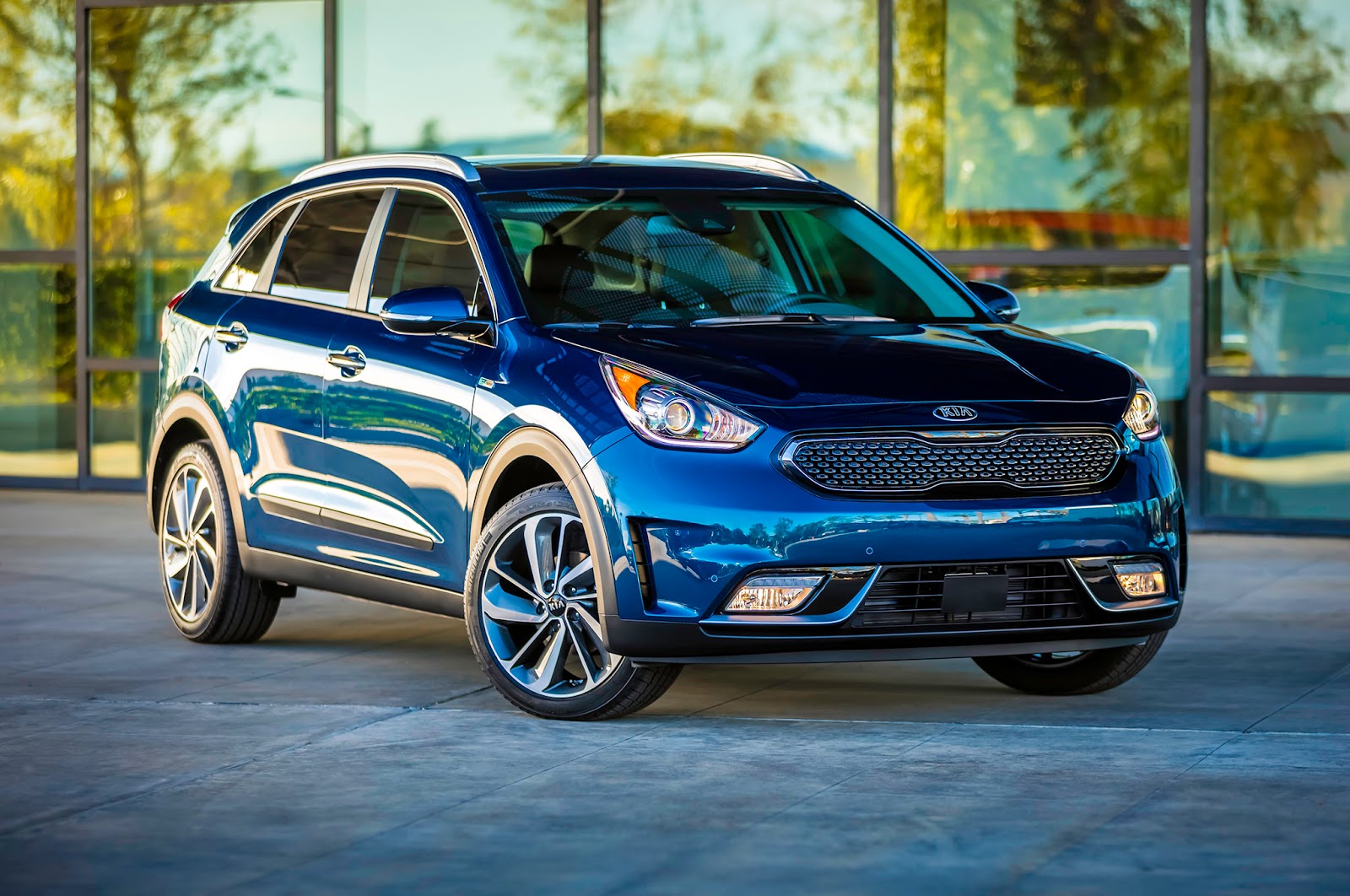 Jim Butler KIA - St. Louis’ KIA Powerhouse: The 2017 Kia Niro Takes ...