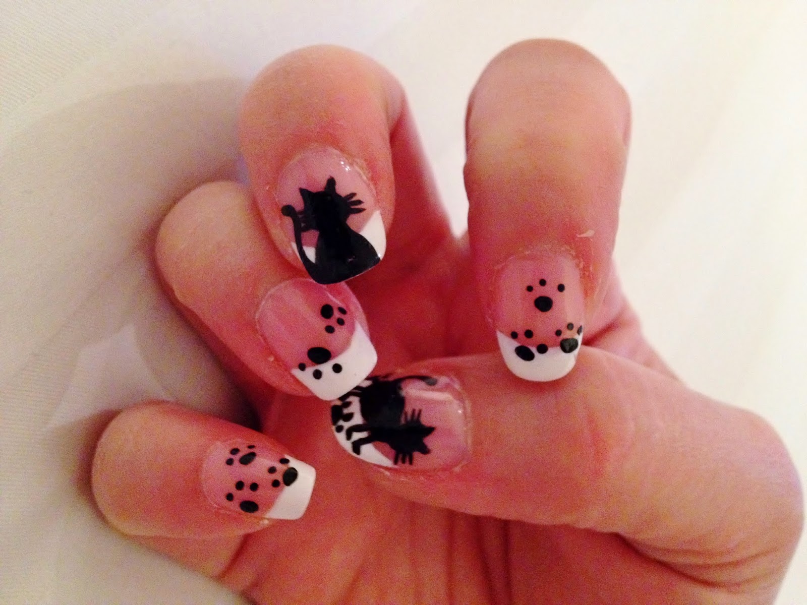 UMI & TSURU Cat Nail Art