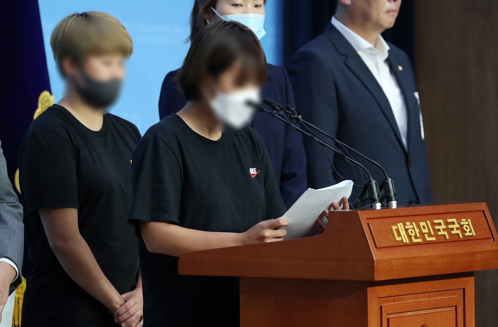 이미지에 대체텍스트 속성이 없습니다; 파일명은 origin_%25EC%25B5%259C%25EC%2588%2599%25ED%2598%2584%25EC%2584%25A0%25EC%2588%2598%25ED%2594%25BC%25ED%2595%25B4%25EC%25A6%259D%25EC%2596%25B8%25EC%259C%2584%25ED%2595%25B4%25EA%25B5%25AD%25ED%259A%258C%25EC%25B0%25BE%25EC%259D%2580%25EB%258F%2599%25EB%25A3%258C%25EB%2593%25A4.jpg 입니다.