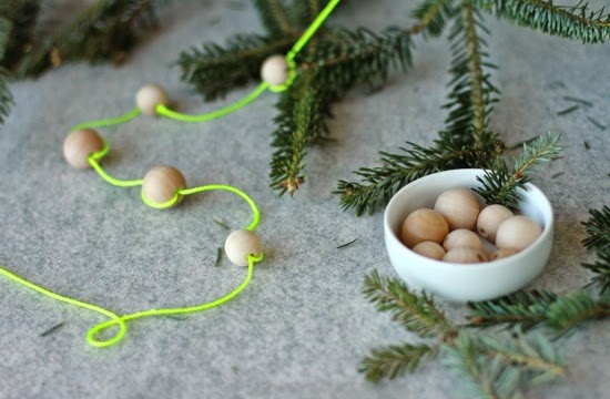 DIY Árbol de navidad con papel seda y cartulina3