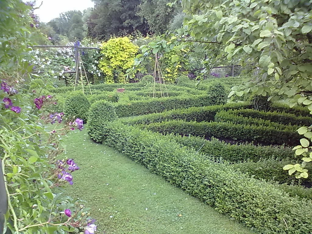 Rachel the Gardener: Cerney House Gardens