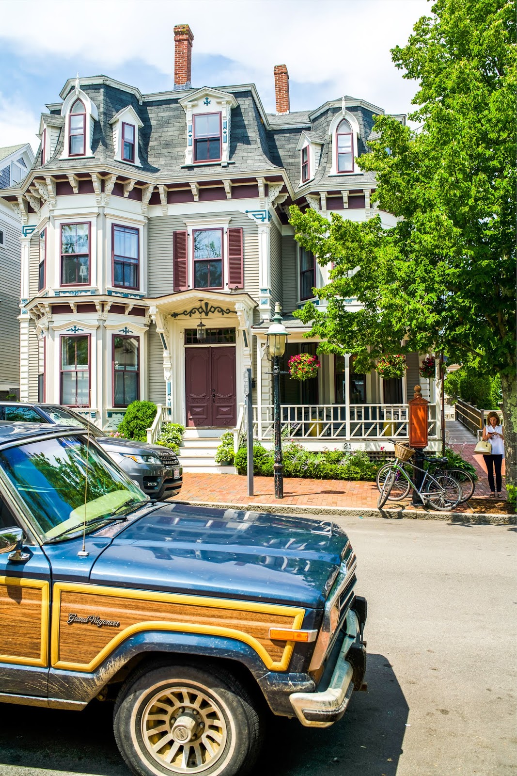 Favorite Nantucket Hotel: 21 Broad featured by popular New York life and style blogger, Covering the Bases