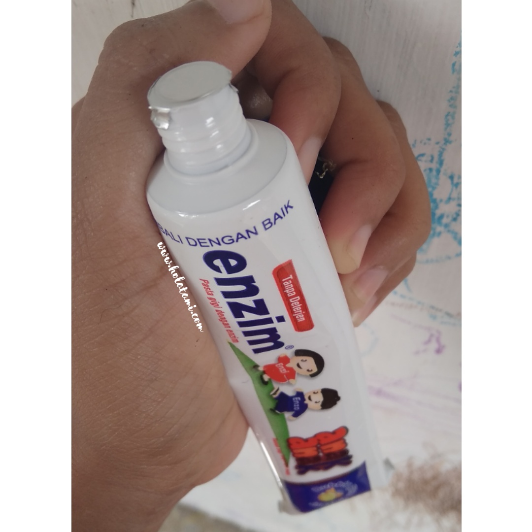 Pasta Gigi Yang Mengandung Blue Covarine