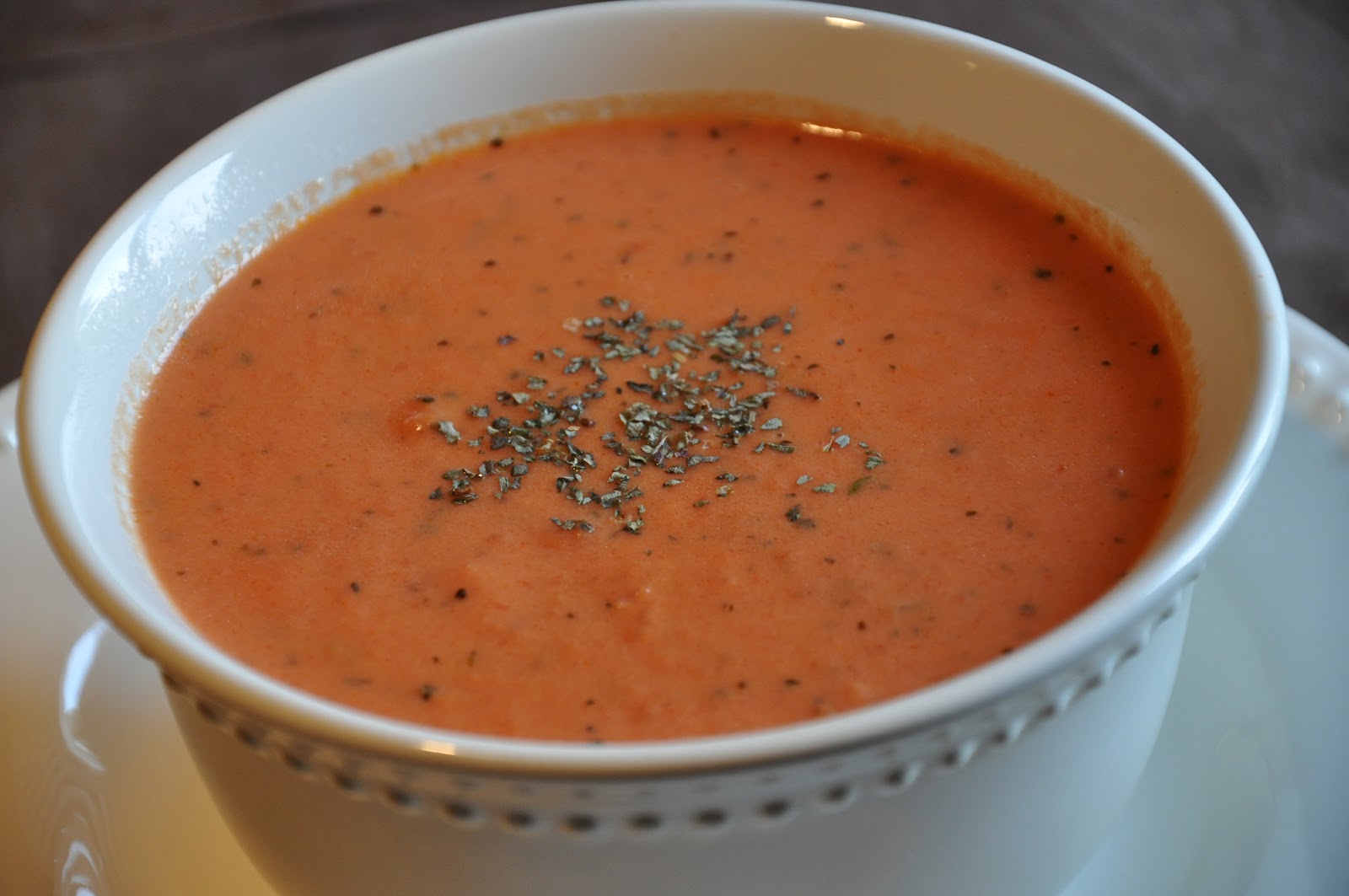 Elizabeth Ann's Recipe Box: La Madeline's Tomato Basil Soup