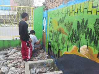 Mengasah Jiwa Seni Siswa Melalui Lukisan Di Dinding Pagar Sekolah