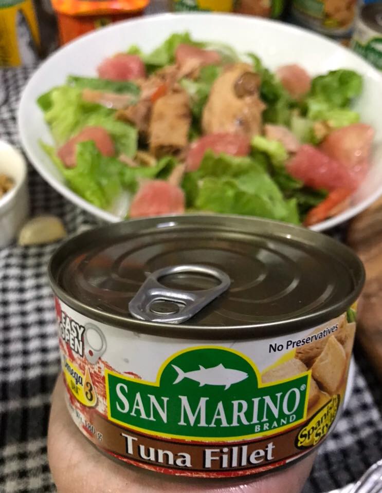 SAN MARINO TUNA SPANISH STYLE POMELOROMAINE SALAD Pigging Out on Sundays