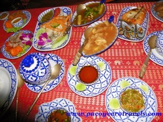 menu cena crucero por el rio chao phraya bangkok