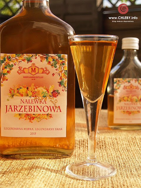 Nalewka jarzębinowa