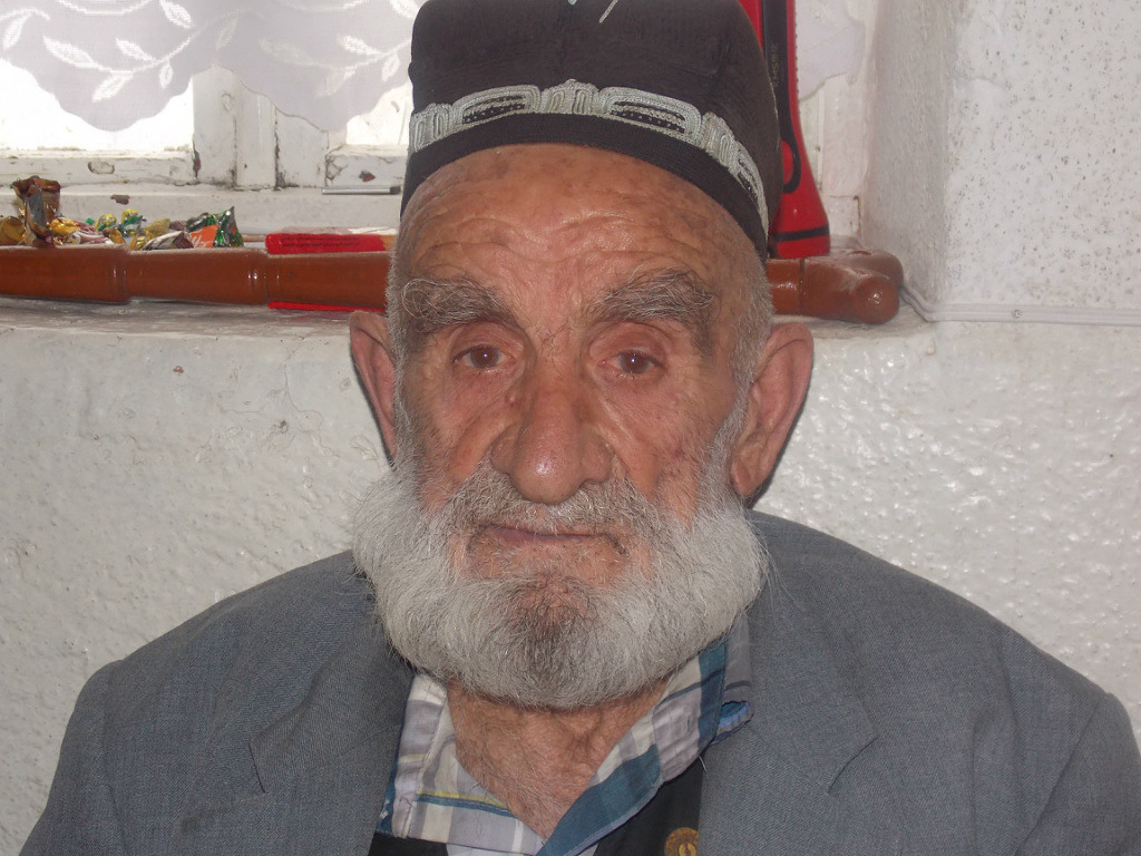 Старый таджикский. Старый таджик. Пожилые таджики. Старый иранец. Фотография пожилого таджика.