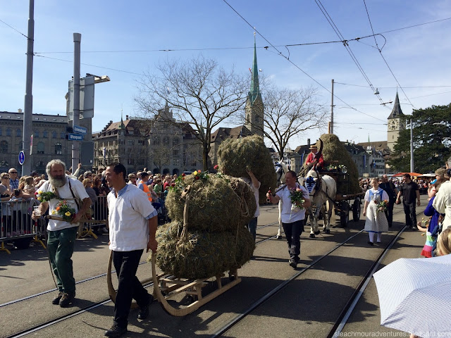 Sechseläuten, or in proper Züridüütsch (the Swiss-German dialect in Zurich), Sächsilüüte, is Zurich's spring festival.