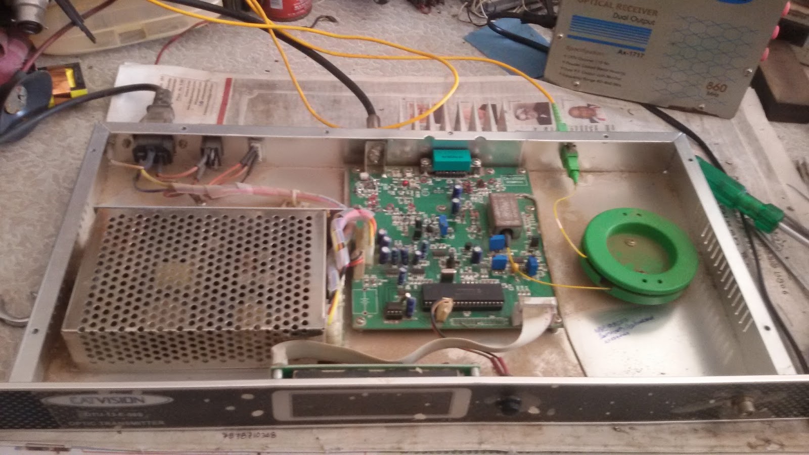ELECTRONICS TRICKS AND TIPS HOW TO REPAIR OPTIC TRANSMITTER