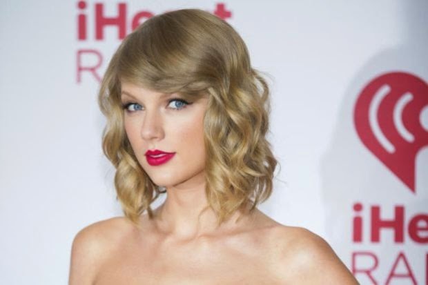 Taylor%2BSwift%2BiHeart%2BRadio.jpg