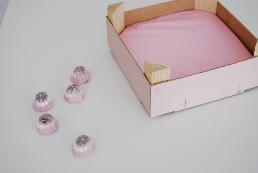 Centro de chuches en tonos rosa. Pink candy box DIY