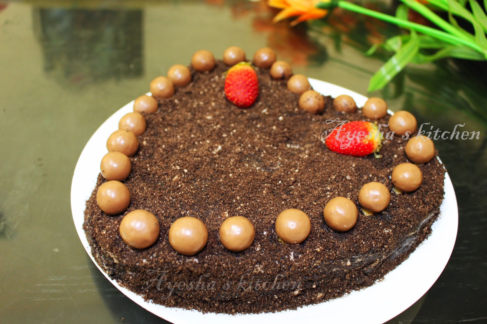 Eggless Chocolate Cake Recipe - Swasthi's Recipes