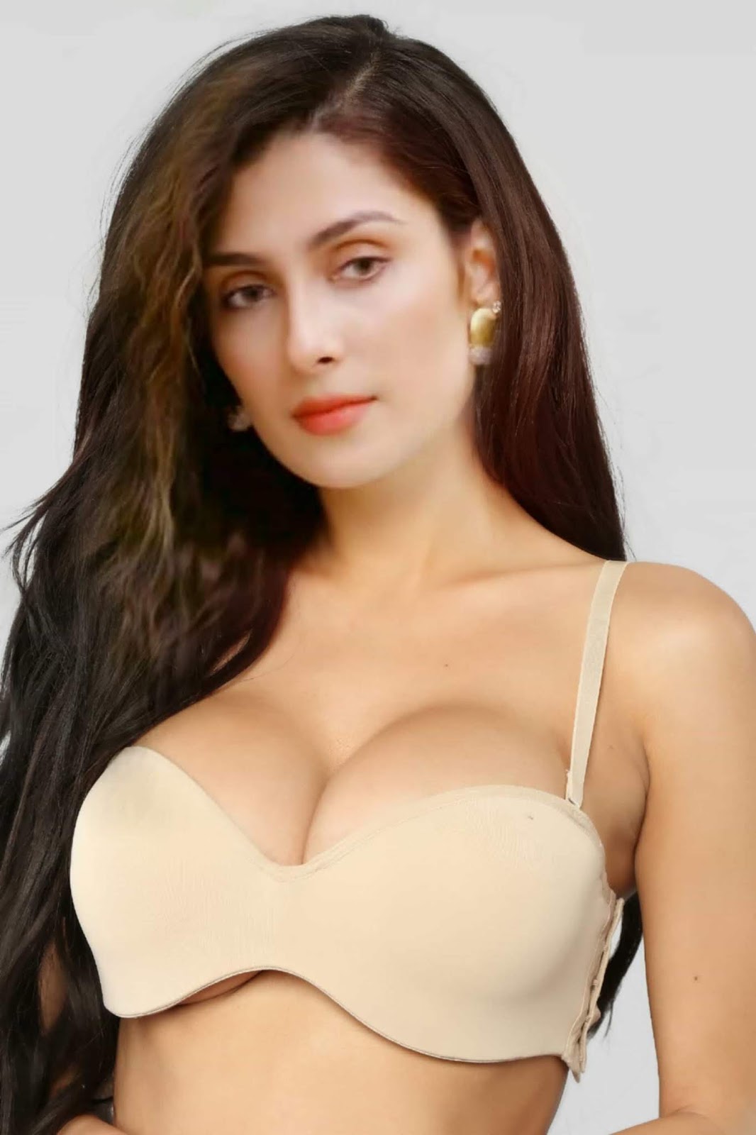 pakistani hot actress