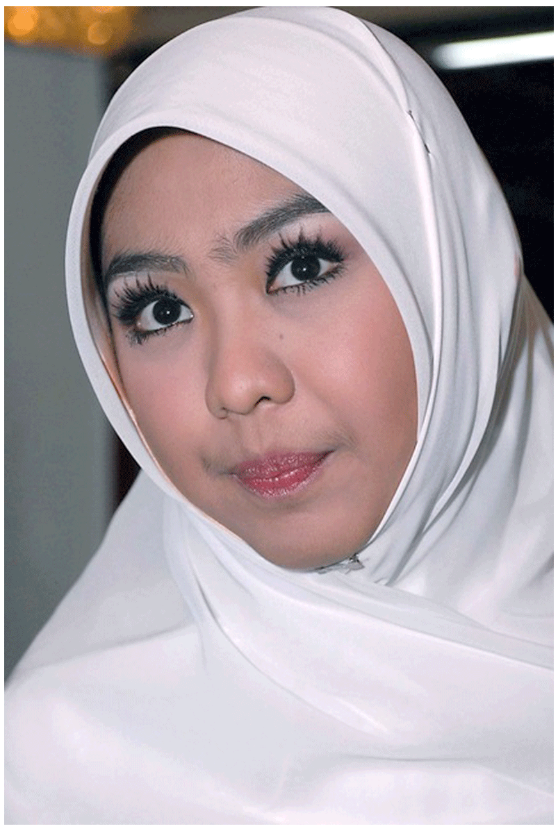 Foto Foto Oki Setiana Dewi ~ Ayshaaysha