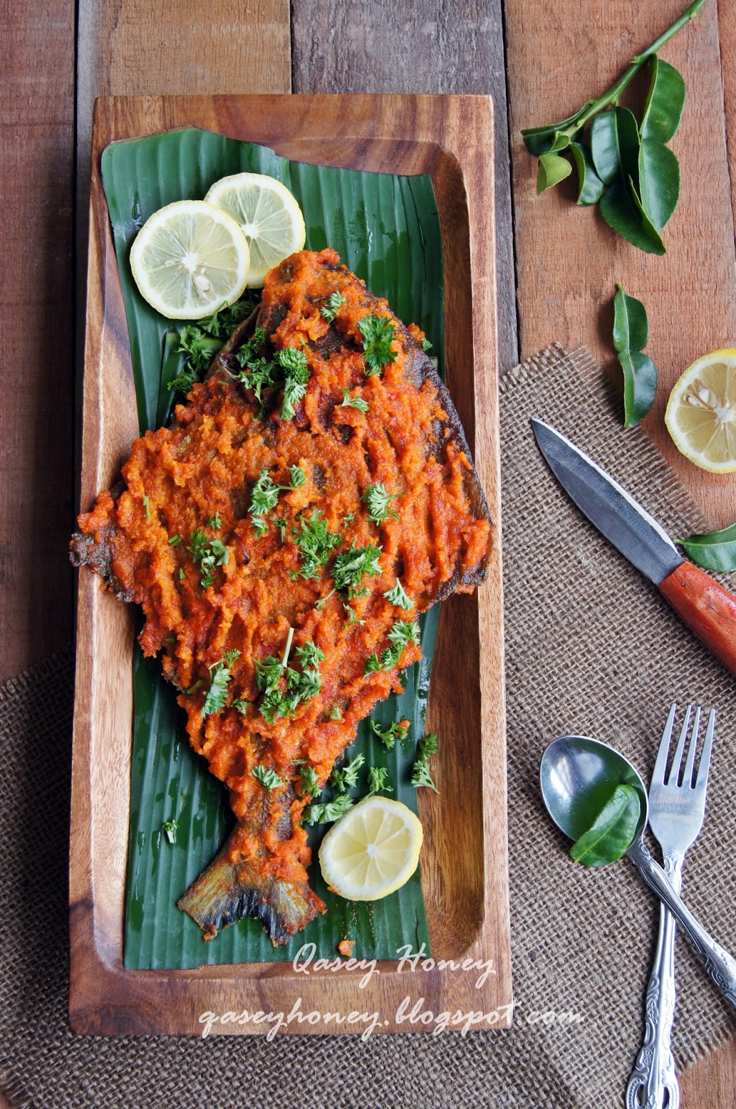 Qasey Honey: IKAN BAWAL GORENG BERLADA