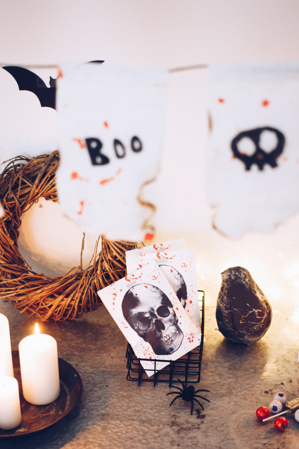 Last Minute DIY Halloween Dekoration ☠ mit Tempo Taschentüchern. - titatoni  Blog - DIY - Food 