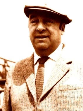 Pablo Neruda Imagen de Pablo Neruda con saco y corbata
