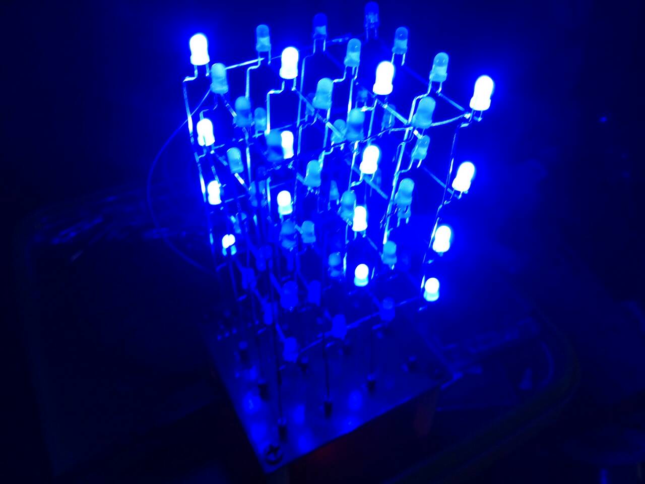 芭蕉葉上聽雨聲 [玩轉光立方] LED Cube 4x4x4 for Arduino Nano 組裝教學