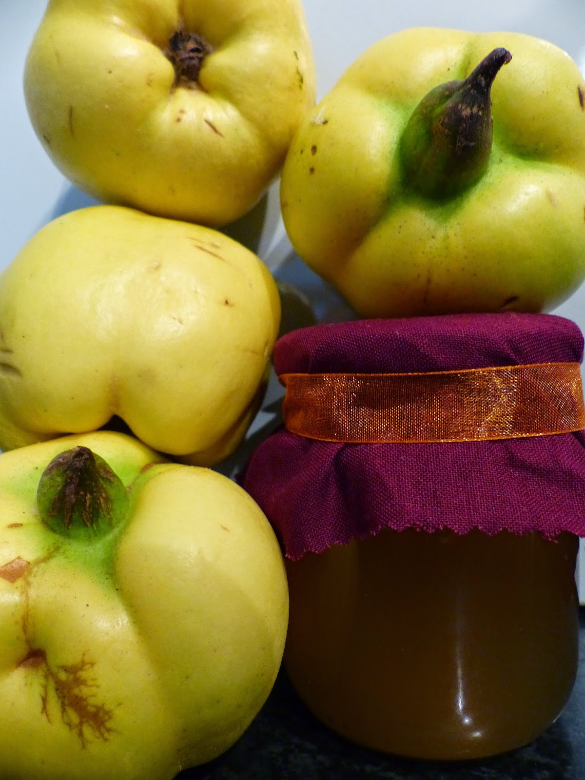 Quitten ~ Weingelee mit Ingwer &amp; Cachaça — Verboten gut