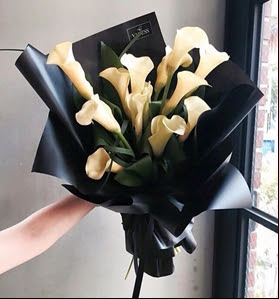 K'Mich Weddings - wedding planning - wrap white calla lilies floral design - wedding flowers