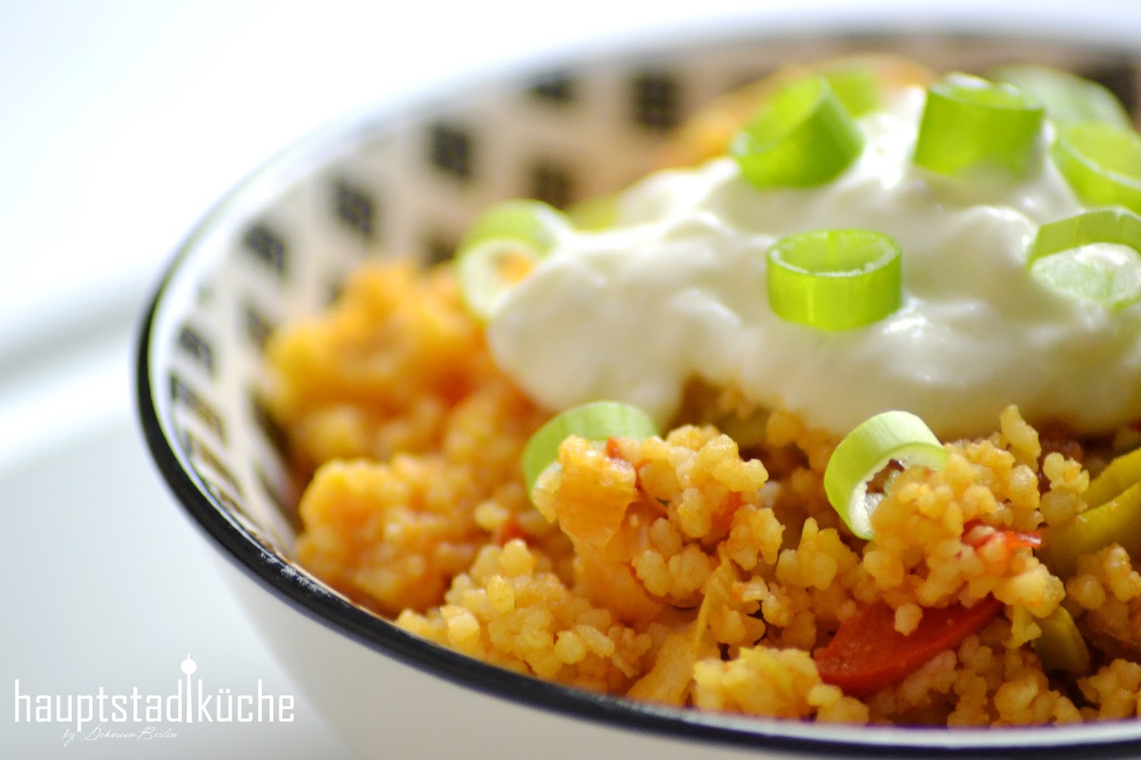 Heiß und kalt ein Genuss CouscousPfanne mit FetaDip hauptstadtküche