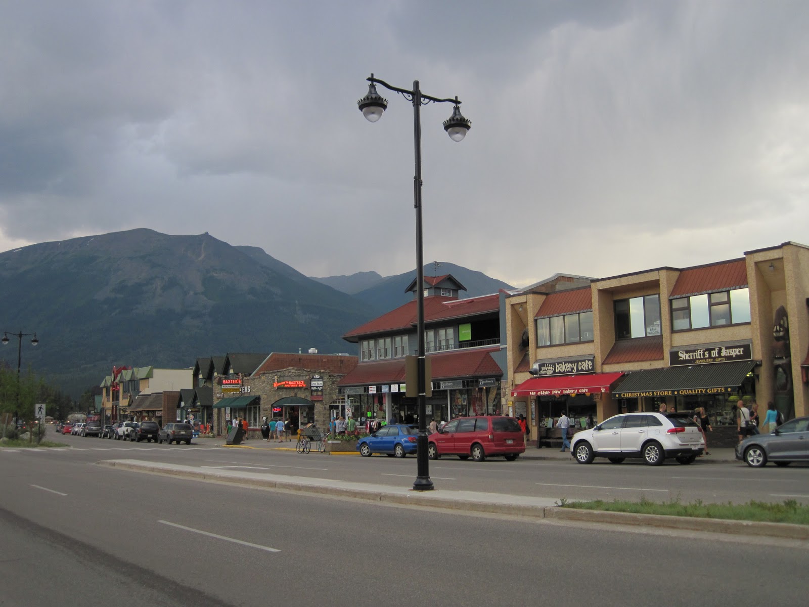 Wanderlust Journey to Jasper Mountains, and Glaciers and Bears, oh my!