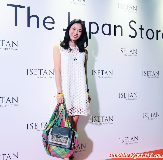 Sunshine Kelly Beauty . Fashion . Lifestyle . Travel . Fitness