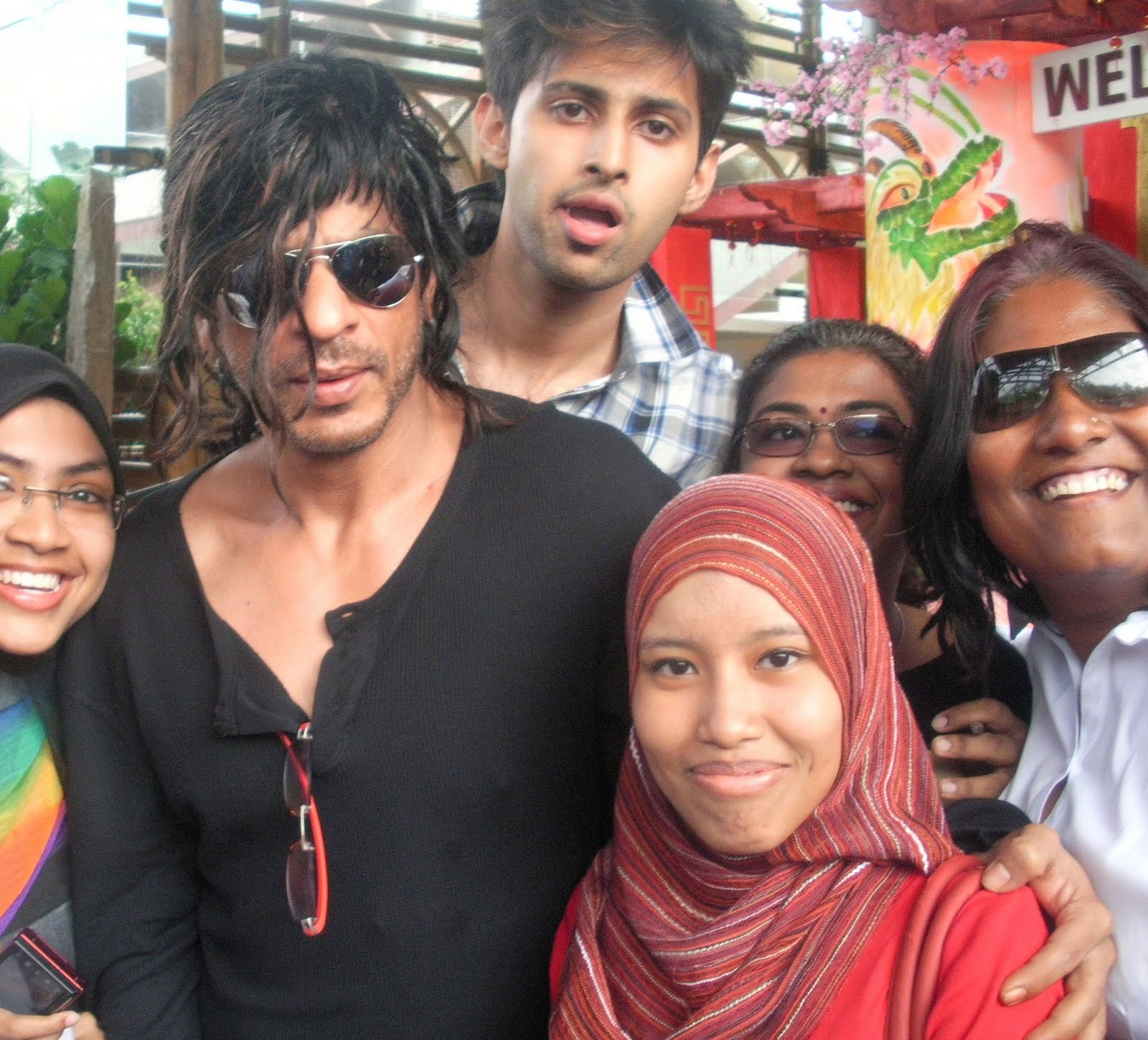 shahrukh-khan-hairstyle-in-don-2-2014-long-hairs-cut-pictures