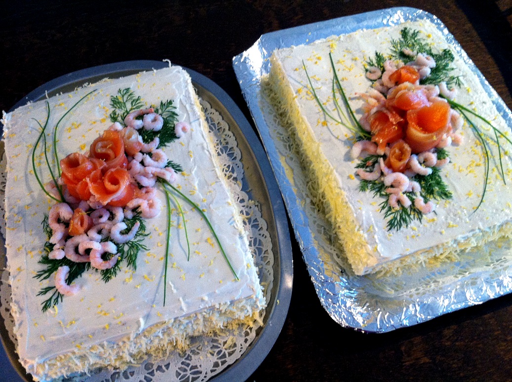 Homemade by MI Hautajaiskakkuja / Funeral Cakes
