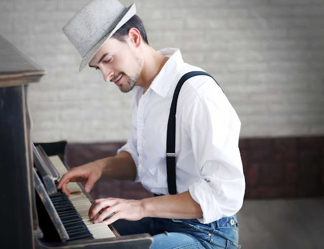 Học piano giúp tăng cường cơ bắp tay