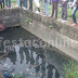 Suspected thief jumps into canal in Lagos to evade jungle justice