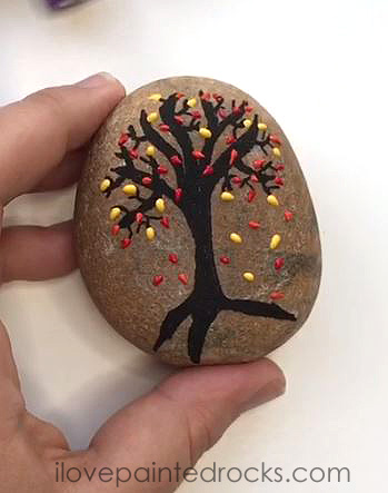 how to paint leaves on a rock with 3D paint
