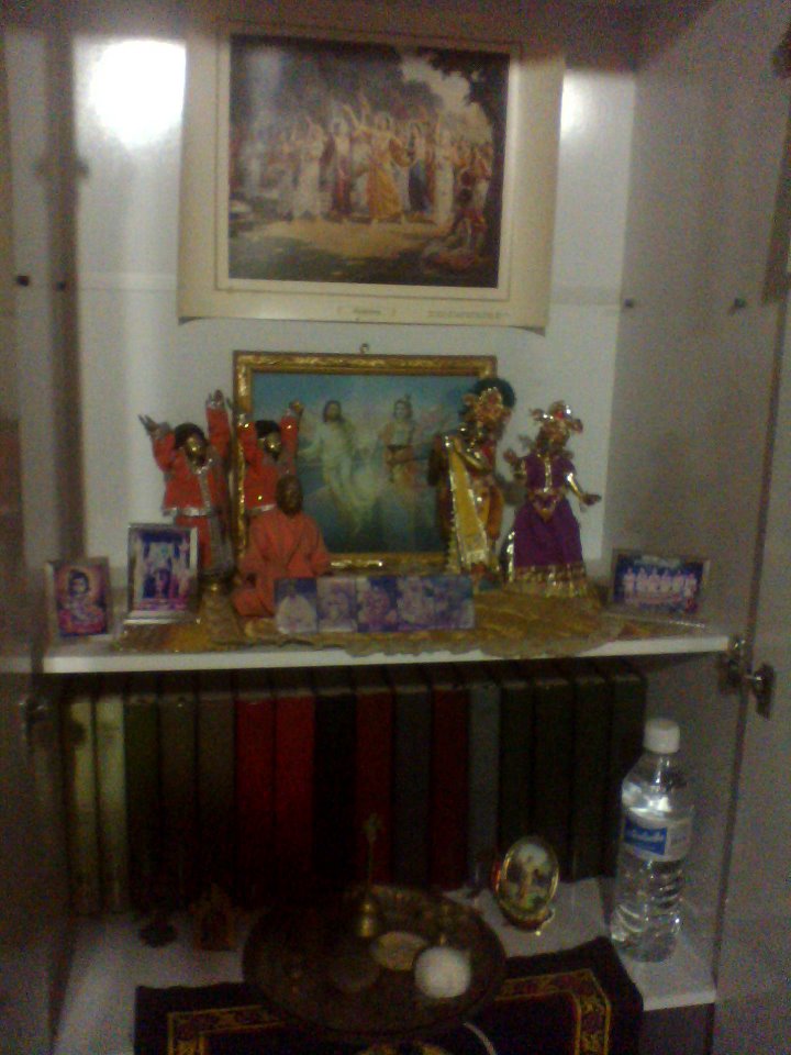 krishna1008: Prabhupadanugas in Sweet Home OREGON