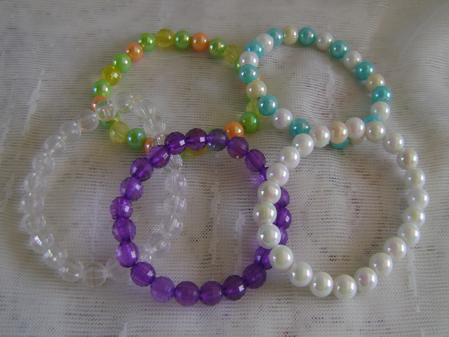 SOUVENIR PERNIKAHAN - WEDDING SOUVENIR: Souvenir Gelang Manik-manik