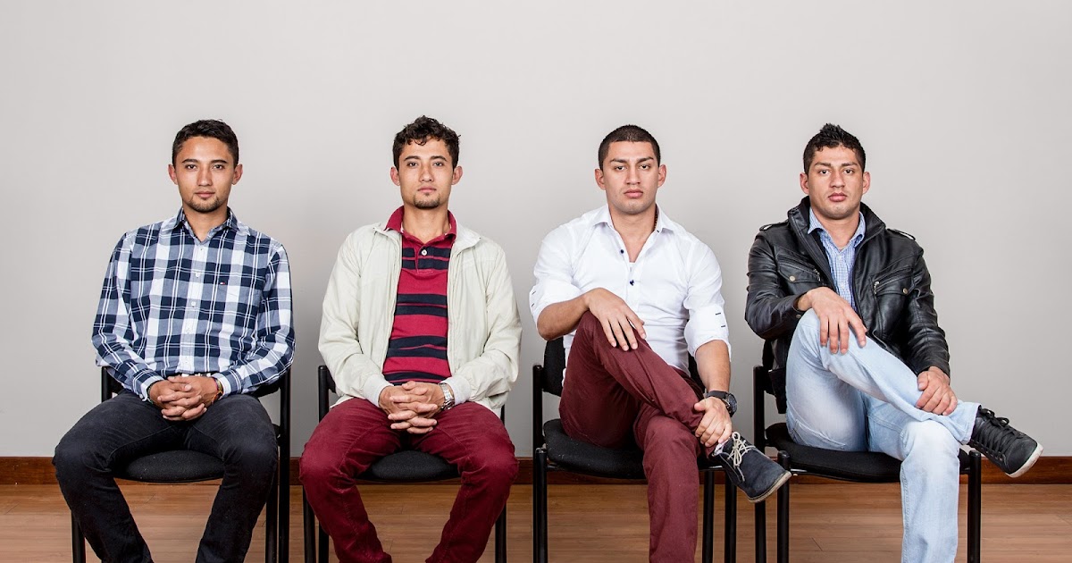 перепутал близнецов картинки. вика дмитриева с сестрой двойняшкой. двойняшки вышли замуж за двойняшек. перепутала близнецов. перепутала близнецов.