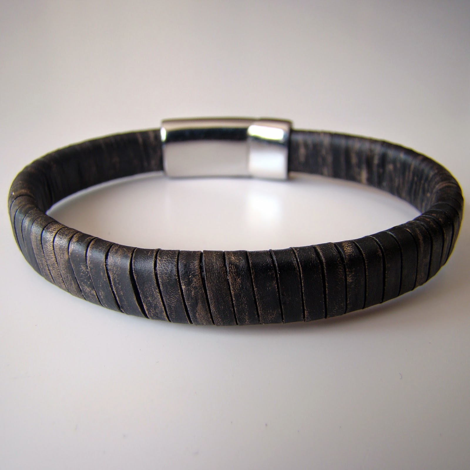 Bracelet spirale noir vintage