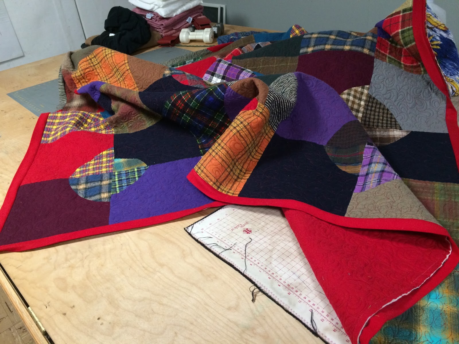 patty "The quilt lady" Binding the flannel quilt