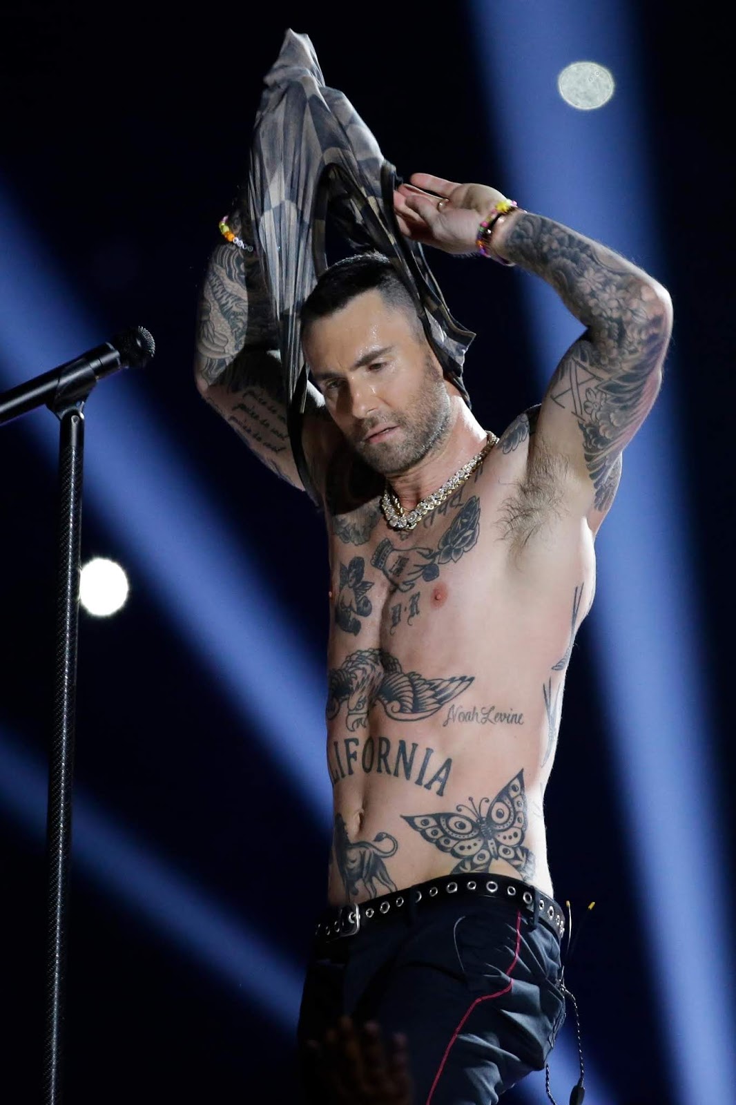 Alexis_Superfan's Shirtless Male Celebs: Adam Levine shirtless Super