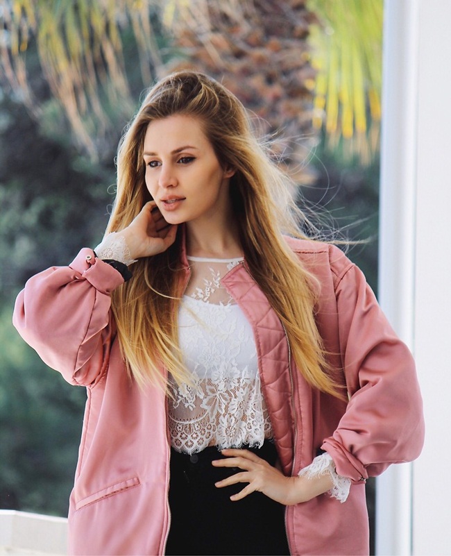 http://lookbook.nu/cristinamusacchio Mango 2016 Spring Pink Satin Bomber Jacket