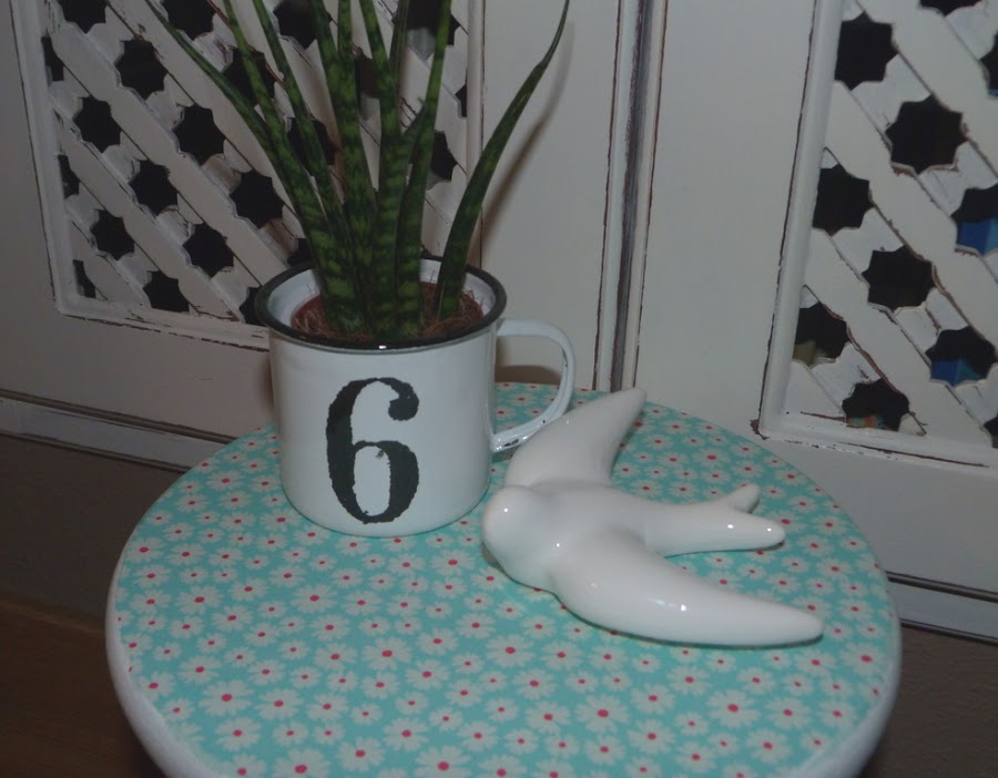 isabelvintage-vintage-taburete-decorado-decoupage