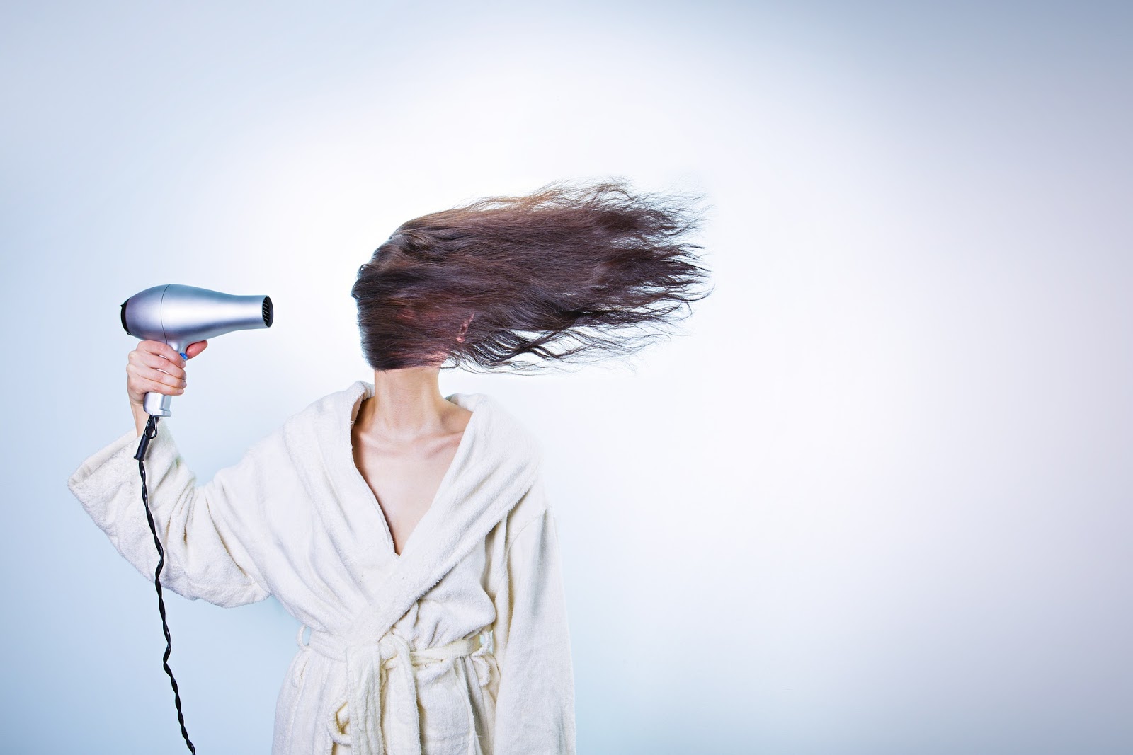 5 Cara Alami Merawat Rambut Untuk Mengatasi Rambut Rontok