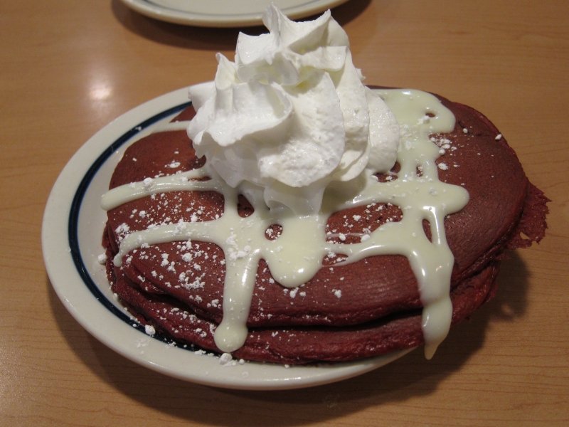 Review IHOP Red Velvet Pancakes