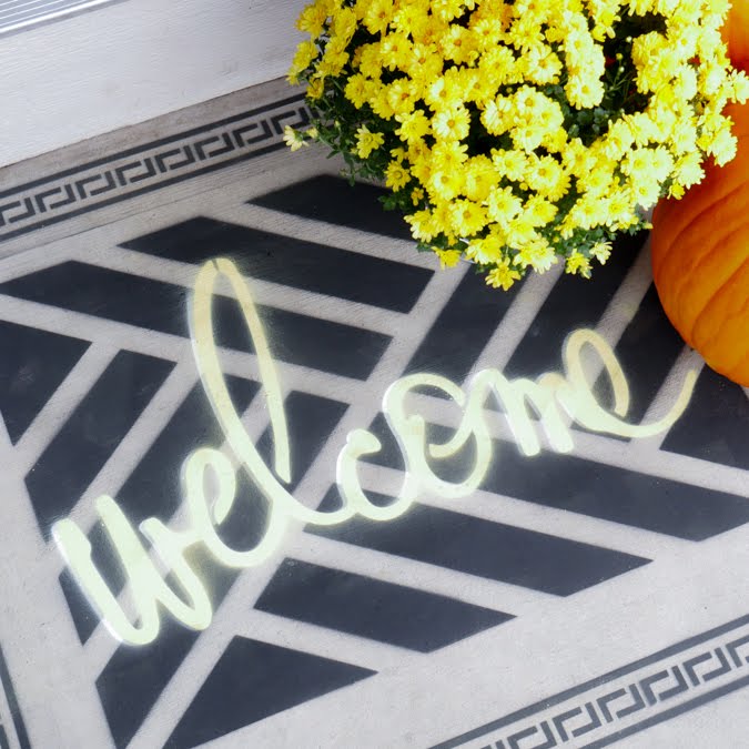 How To Create a Fall Porch with Heidi Swapp Spray Chalk by Jamie Pate  |  @jamiepate for @heidiswapp