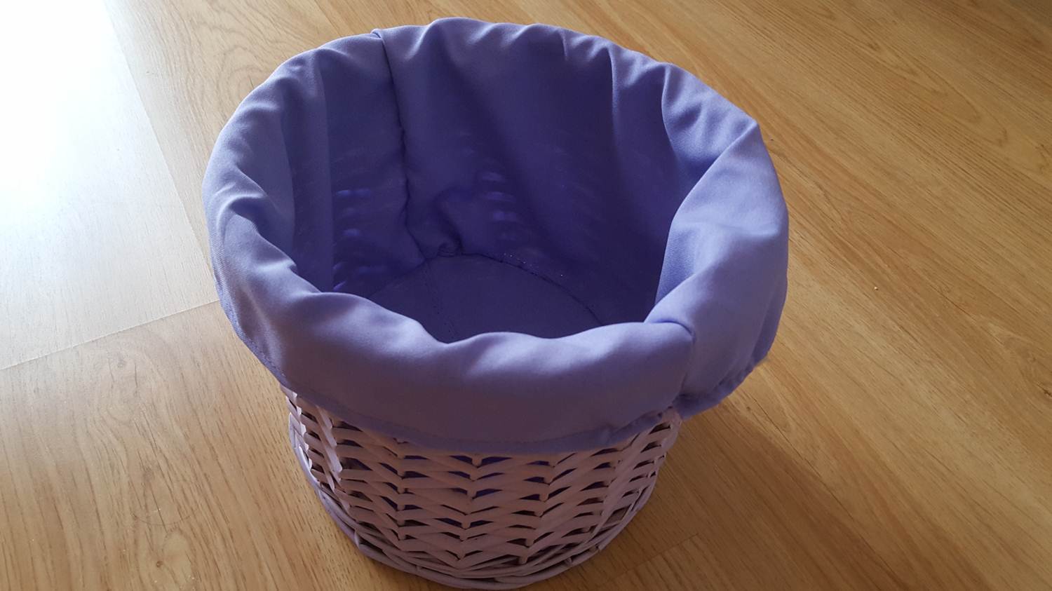 How to dressup a basket for spring