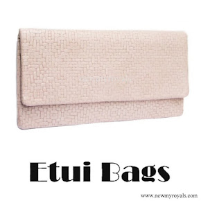 Kate-Middleton-carried-ETUI-Clutch-Bag.jpg