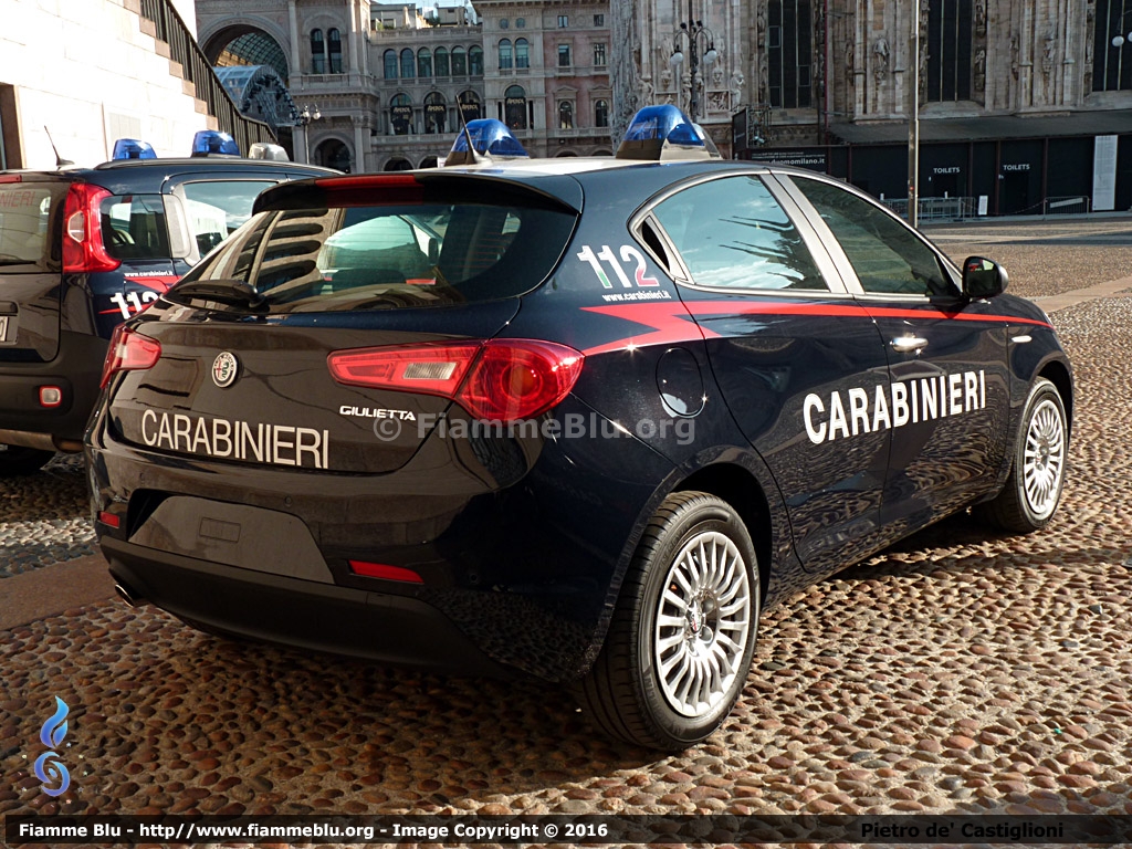 Alfa Romeo Giulia E Giulietta Per I Carabinieri Del Norm